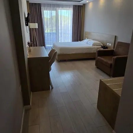 호텔 Amber Albania 4*