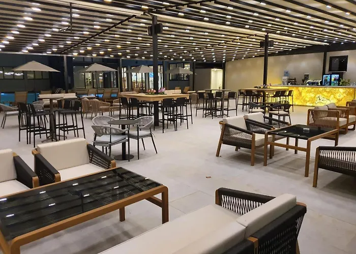 Amber Albania Отель