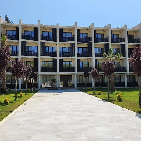 Amber Albania 4* Spille