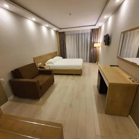 Hotell Amber Albania 4*