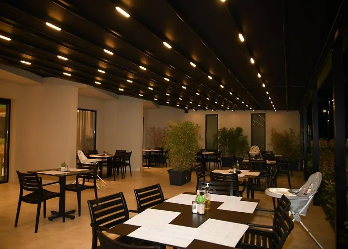 Amber Albania 4* Spille